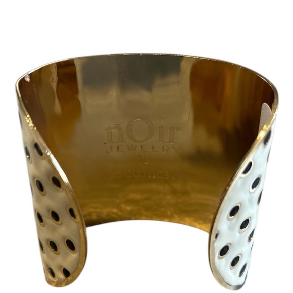 nOir x DC COMICS Bracelet NEW - Picture 3 of 3